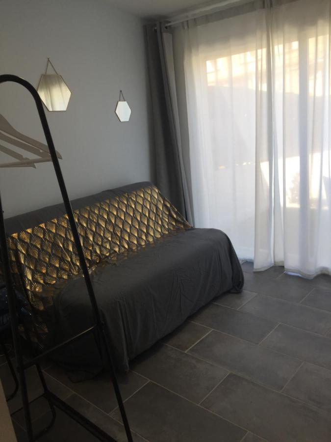 Chez Sandy Bed and Breakfast Aubagne Exterior foto